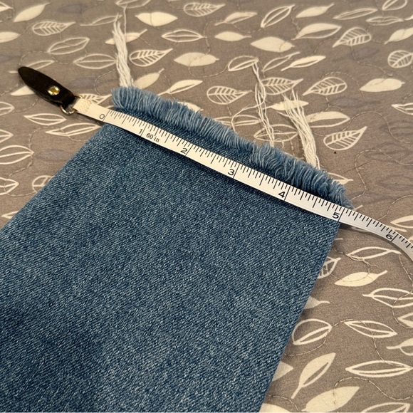 MOTHER High-Waisted Looker Ankle Fray,
Shoot To Thrill, size 25 - Picture 16 of 16